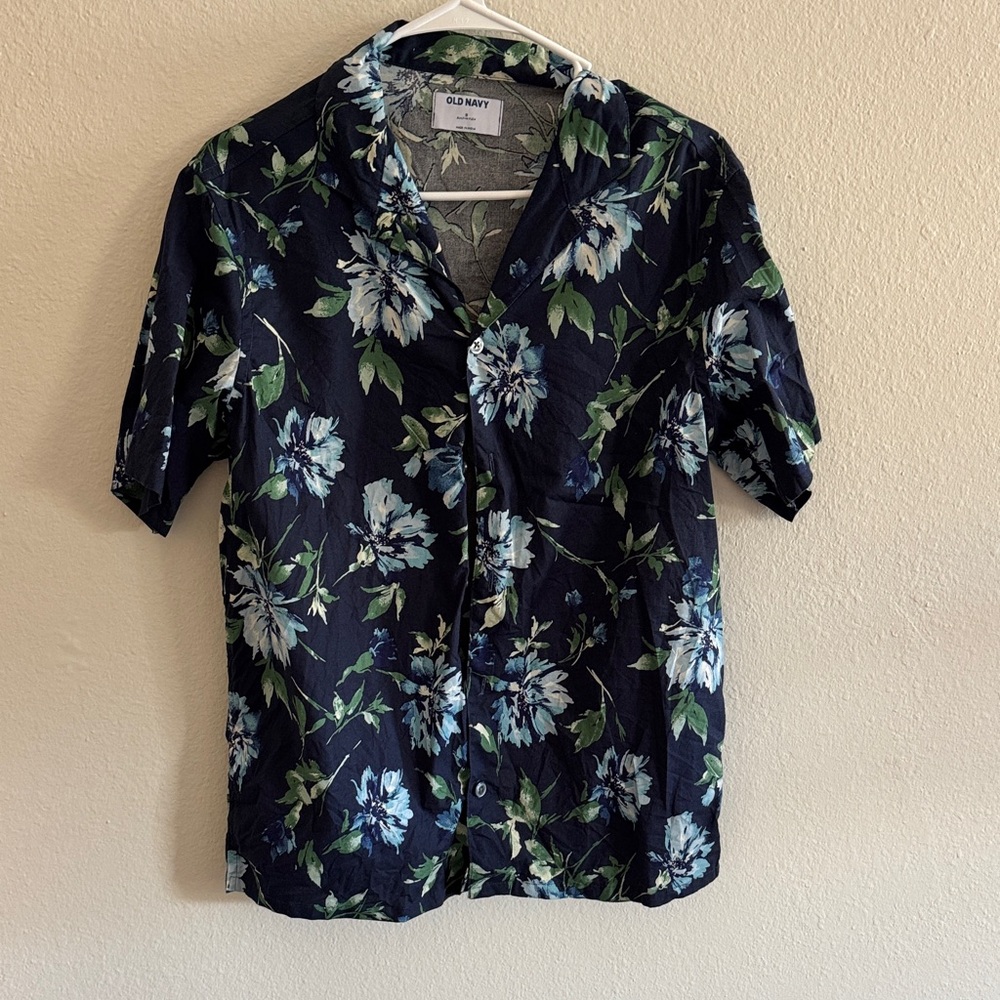Men’s Hawaiian shirt